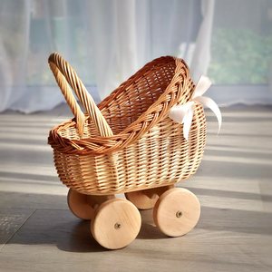 Handwicker Poussette de bébé en rotin écologique Panier de fleurs Poussette en osier pour emballage cadeau de fleurs en gros du Vietnam - Product Image 3