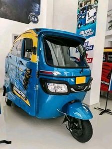 รถสามล้อไฟฟ้า TVS สำหรับผู้โดยสาร 48V 501-800W แบบมีหลังคา 3 ที่นั่ง สีฟ้าหลังคาเหลือง - Product Image 1