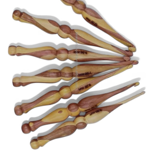 Aiguille à tricoter ergonomique de style élégant et élégant Crochets Poignée lisse et confortable Meilleur cadeau pour elle par FWE - Product Image 1