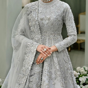 MOQ bajo estilo moderno vestido de novia bordado personalizado de manga larga tela transpirable servicio OEM personalizado mujeres vestido de novia - Product Image 4