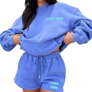 Chándal corto con capucha y bordado en 3D personalizado, ropa de salón, conjuntos de mujer, conjunto de dos piezas, conjunto de pantalones cortos de color contrastante para mujer - Product Image 1