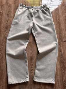 Conjunto de Sudadera con Capucha y Pantalones Deportivos con Estampado Gráfico de Lujo en Rojo y Blanco, Estilo Urbano, Corte Holgado - Product Image 6