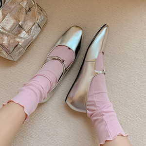 Zapatos dorados de lujo de verano de alta calidad para mujer con hebilla Plantilla de cuero genuino cómoda y transpirable Diseño liso - Product Image 2