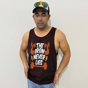 Débardeur de sport pour homme en polyester à séchage rapide, couleur unie, style décontracté pour l'entraînement, grande taille, effet délavé, très vendu - Product Image 1