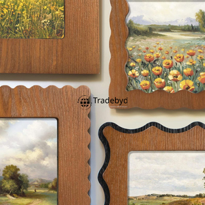 Tradebyd Cadre photo en bois rustique Décor artisanal unique Parfait pour les photos de famille Salon et chambre à coucher - Product Image 5