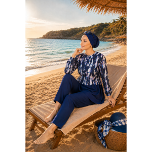Conjunto de Traje de Baño de Tres Piezas para Mujer, Top Estampado Negro y Morado, Cintura con Volantes, Detalle de Cremallera, Pantalones Elásticos Estilo Burkini, Varias Tallas - Product Image 1