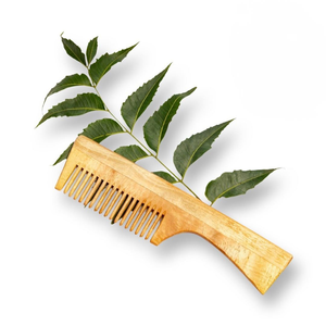 Peigne Unisexe Anti-Pelliculaire Fait Main en Bois de Neem Naturel Écologique pour des Cheveux Sains - Artisanat Saniya - Product Image 5