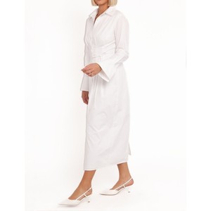 ชุดเดรสผู้หญิงสมัยใหม่ที่สร้างขึ้นเพื่อความเป็นเลิศด้านแฟชั่น ด้วยการพลิ้วไหวอย่างสง่างามและดีไซน์ที่น่าดึงดูด สำหรับความสง่างามในชีวิตประจำวันจากอินเดีย - Product Image 5