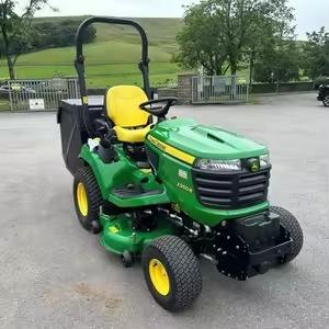 Cortadora de Césped John Deere Económica de 2 Tiempos con Motor Industrial de Alta Resistencia y Sistema de Recolección de Césped con Plataforma de 54 Pulgadas - Product Image 2