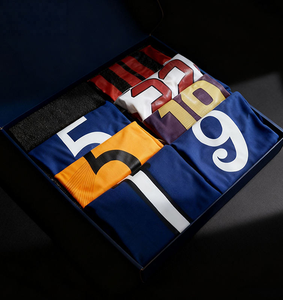 เสื้อฟุตบอลลีกโลก 2026 คุณภาพสูง ระบายอากาศได้ดี แขนสั้น ปรับแต่งชื่อและหมายเลขได้ - Product Image 1