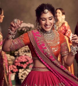 Ricamo di Design moderno <span class=keywords><strong>Lehenga</strong></span> Choli per adulti donna abbigliamento da festa realizzato in poliestere di seta ad alta richiesta - Product Image 2
