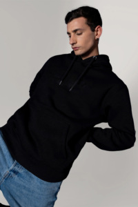 เสื้อฮู้ดดี้ผู้ชายไซส์ใหญ่พิเศษ ผ้าฟลีซเนื้อนุ่ม พิมพ์ลายปักโลโก้คุณภาพสูง 400 แกรม แบบสั่งทำพิเศษ - Product Image 4