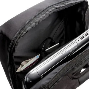 Zaini Promozionali Personalizzati Swiss Peak con Funzionalità RFID e USB per Merchandising - Product Image 4
