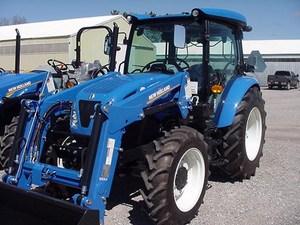 Tracteur agricole New Holland Workmaster 75 d'occasion, 4 roues motrices, avec chargeur frontal, pour travaux sur le terrain, à vendre - Product Image 2