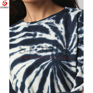 Sweat-shirt imprimé pour femmes de haute qualité facile à assortir hiver pull doublé décontracté technique lavée en gros - Product Image 4