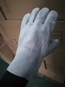 Gants de travail en tricot de coton utilitaires résistants au glissement en PVC à pois résistants pour la construction et le jardinage - Product Image 2