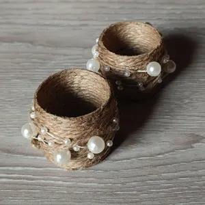 Porte-serviettes en rotin élégant avec accent de perles blanches pour une décoration de table à manger élégante et une présentation de cuisine à domicile en provenance d'Inde - Product Image 4