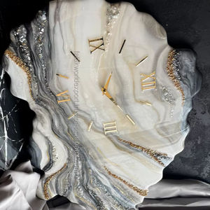 Reloj de Pared Decorativo de Madera Hecho a Mano con Resina Epoxi de Primera Calidad para Casa de Campo Moderna y Oficina de Falak Weorld Export - Product Image 1