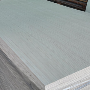 Moderno 1220x2440mm antideslizante 5mm película de pino madera contrachapada de abedul impermeable para la construcción de almacenes al aire libre E0 contrachapado de formaldehído - Product Image 5