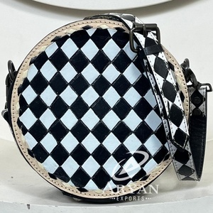 กระเป๋าหนังแท้ลายตารางหมากรุกสีดำขาวทรงกลมสะพายข้างแบบใหม่สำหรับผู้หญิงและเด็กผู้หญิง - Product Image 1