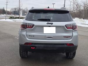 MEILLEURE OFFRE 2024 Jeep Compass Trailhawk 4x4 TRANSMISSION AUTOMATIQUE SIÈGES EN CUIR - Product Image 6