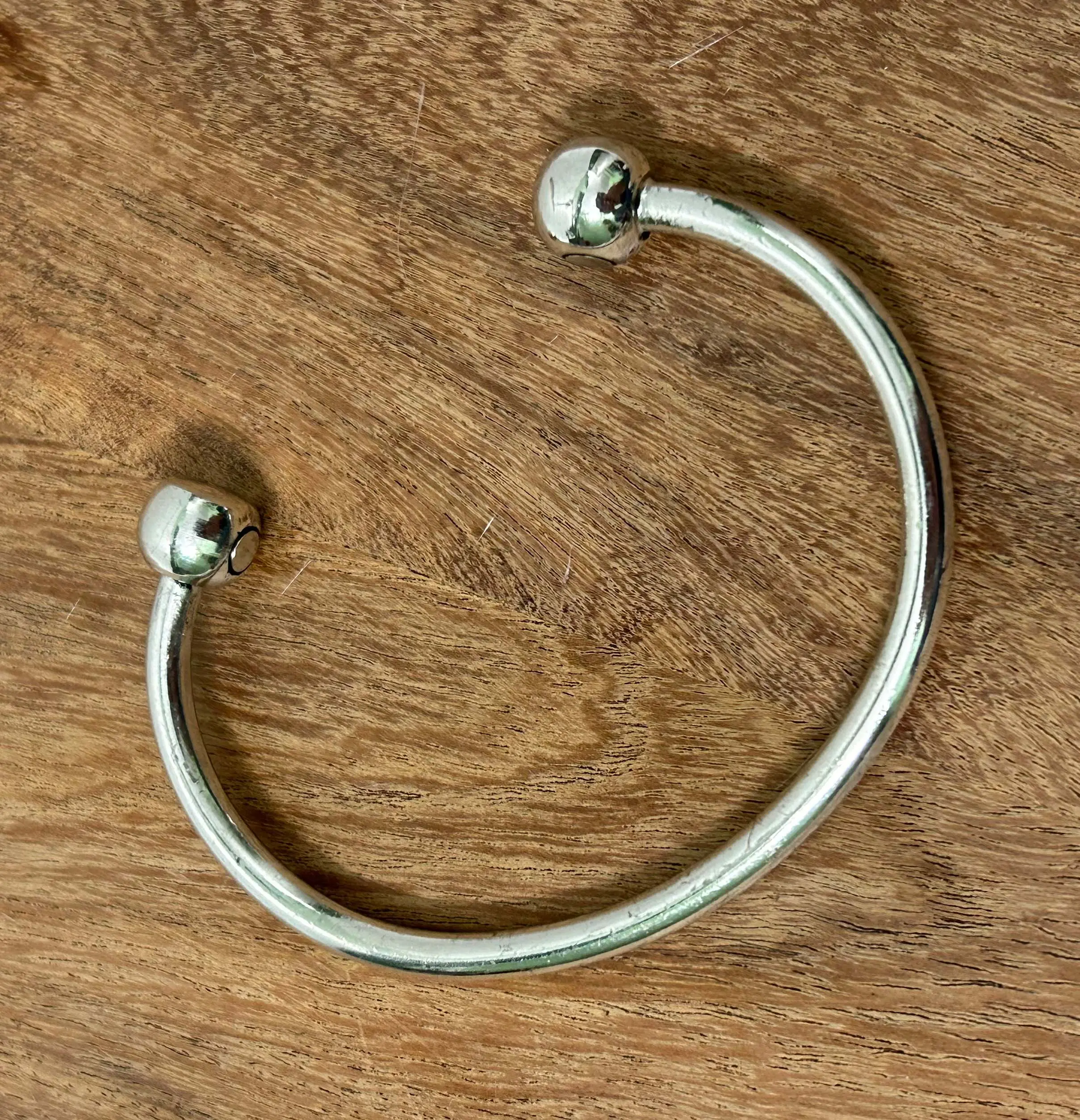 Brazalete de plata de ley sólida con doble extremo de bola, brazalete pulido brillante sin plomo, joyería de acero inoxidable para niña, brazalete de piedras preciosas