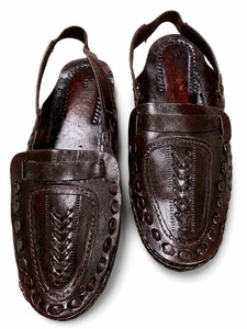 Sandalias de Cuero Cosidas a Mano, Color Marrón, con Tira al Tobillo, Calzado Informal de Estilo Étnico - Product Image 1