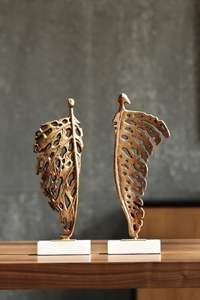 Sculpture en métal de décoration moderne pour un espace de vie élégant, ajoutant un élément artistique avec des lignes métalliques nettes - Product Image 4