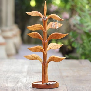 Support de bijoux en bois de style plante avec un design artistique idéal pour organiser des bagues boucles d'oreilles bracelets et améliorer le décor de table - Product Image 1
