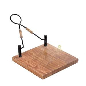 Porte-serviettes décoratif en bois marron fait main, organisateur de rangement de cuisine et support pour mouchoirs - Product Image 6