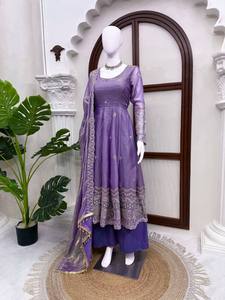 ชุดเดรส Anarkali สีม่วงปักลาย ชุดปากีสถาน เสื้อคลุมยาว ผ้าคลุมไหล่ปักลาย กางเกง Palazzo ชุดแต่งงานอินเดีย - Product Image 4