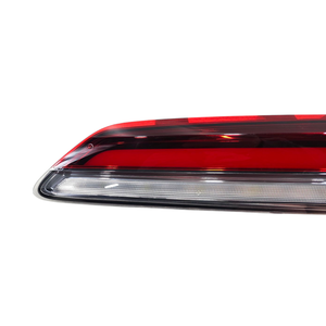 ไฟเบรกหลังขวาในตัวประตูรถ รุ่น SKODA Karoq หมายเลขอะไหล่ 57A945308C (18>) - Product Image 6