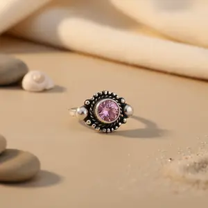 Anillo de Plata 925 con Gema Rosa para Mujer, Joyería Religiosa Moderna Hecha a Mano, Chapado en Oro, Talla Única, Marca Privada con Licencia 'IS' - Product Image 1