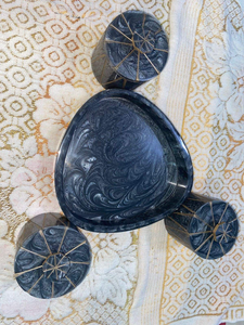 Juego de tres frascos de calidad premium y bandeja decorativa de resina - Product Image 5