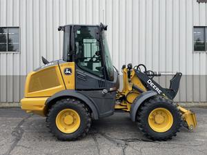 2023 Kubota กระบอกสูบไฮดรอลิกด้านหน้าเครื่องยนต์244L โหลด6ตันพิกัด500กก. ความจุของถังสภาพใหม่1ปี - Product Image 5