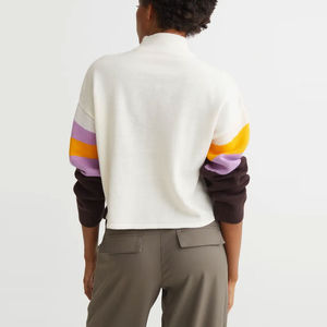 Pull à col roulé à blocs de couleur, tricot épais, motif ondulé élégant, haut décontracté surdimensionné confortable, vêtements d'hiver pour femmes - Product Image 2