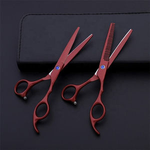 Kaamir อุปกรณ์ร้านเสริมสวยชุดกรรไกรตัดผมและผอมบางสีแดงพร้อมด้ามจับเหล็กใบมีดสแตนเลสปลายแหลม - Product Image 6