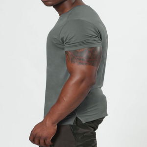 T-shirts de rue hip-hop T-shirts pour hommes à col montant personnalisés T-shirts de luxe personnalisés grande taille 100% coton - Product Image 5