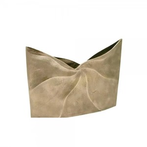 Unique Handmade Metal Flower Vase Elegant <b>Tabletop</b> <b>Storage</b> Wedding and Household Direct From Factory Creative Design - Product Image 1