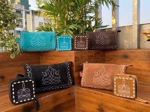 Bolso cosmético de cuero de gamuza auténtica para mujer y conjuntos de cajas de joyería pequeñas portátiles de cuero de gamuza de punto de bota marrón - Product Image 4