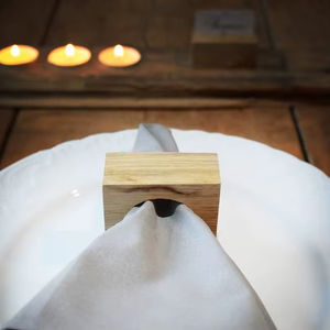 Rond de serviette en bois naturel rond décoration de table à manger mariage ménage anneau de serviette en bois - Product Image 1