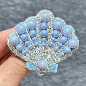 Broches perlées Broche design faite à la main. Accessoires de haute qualité. Broche design unique. Baby shower meilleur cadeau. - Product Image 6