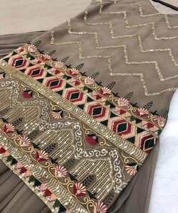 Designer indien Lahenga Choli avec chemisier Designer traditionnel indien Tenue décontractée Robe rose colorée avec vêtement Dupatta Bo - Product Image 2