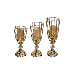 Candelabros Modernos de Acero Inoxidable Hechos a Mano con Diseño Floral para Bodas y Eventos Religiosos, Decoración del Hogar, Zahid Exports - Product Image 2