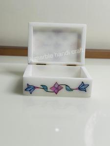Joyero de mármol indio hecho a mano con diseño incrustado disponible en diferentes tamaños, formas y diseños para almacenamiento o regalos - Product Image 3