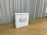 Table de station pliable pour porte-clés par sublimation, idéale pour les événements de mariage, les photobooths et comme comptoir portable pour les salons professionnels