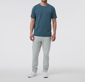 Camisa de cuello redondo Producto más vendido Camisas de polo para hombre Diseño más nuevo Camisa de polo de lavado fácil de secado rápido de moda en colores únicos - Product Image 1