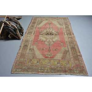 Tapis turc vintage 4,7x7,6 pi (143x233 cm), tapis persan en laine rouge - Product Image 1