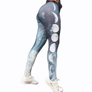 Mallas de gimnasio de cintura alta para mujer, pantalones de Yoga con estampado sólido de nailon y licra, pantalones de entrenamiento con estilo, bolsillos de talla XL para todas las edades - Product Image 1