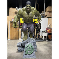 Sculpture personnalisée en fibre de verre du Hulk, super-héros célèbre, statue musclée du Hulk en fibre de verre, sculpture en résine